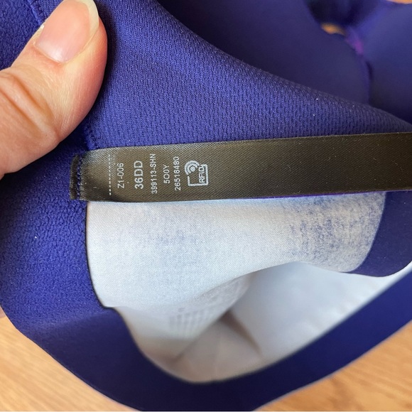 Victoria’s Secret Knockout Sports Bra - Picture 10 of 14